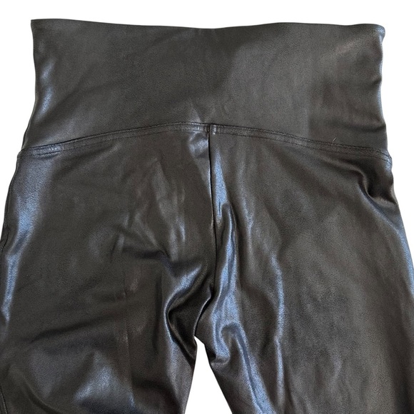 Spanx Faux Leather Leggings in Black Size XL - Picture 8 of 10